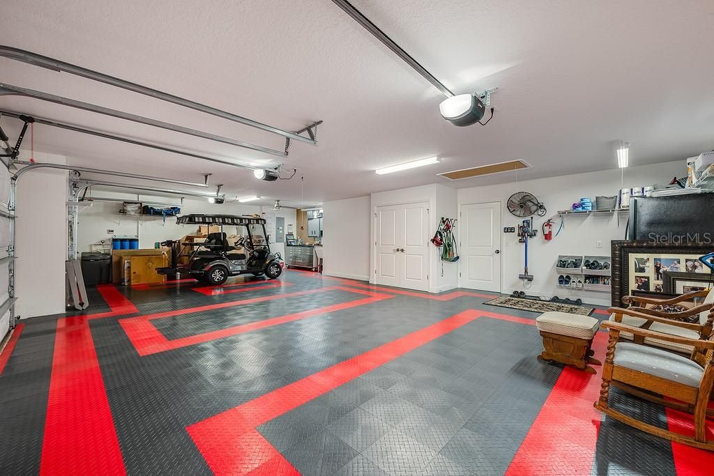 Active With Contract: $925,000 (3 beds, 2 baths, 1932 Square Feet)