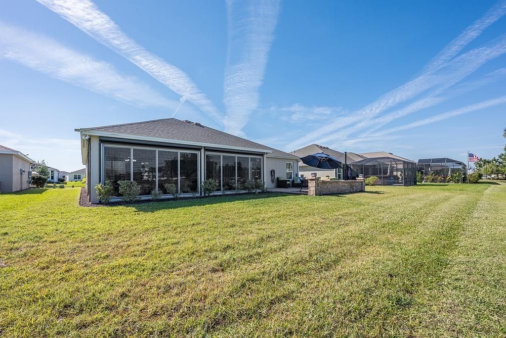 Active With Contract: $925,000 (3 beds, 2 baths, 1932 Square Feet)