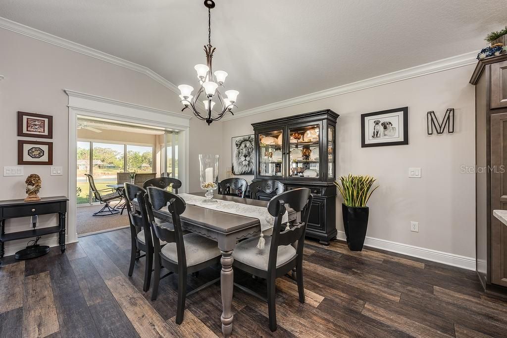 Active With Contract: $925,000 (3 beds, 2 baths, 1932 Square Feet)