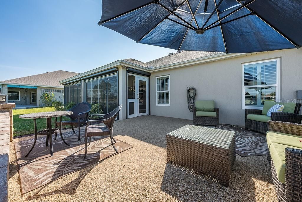 Active With Contract: $925,000 (3 beds, 2 baths, 1932 Square Feet)