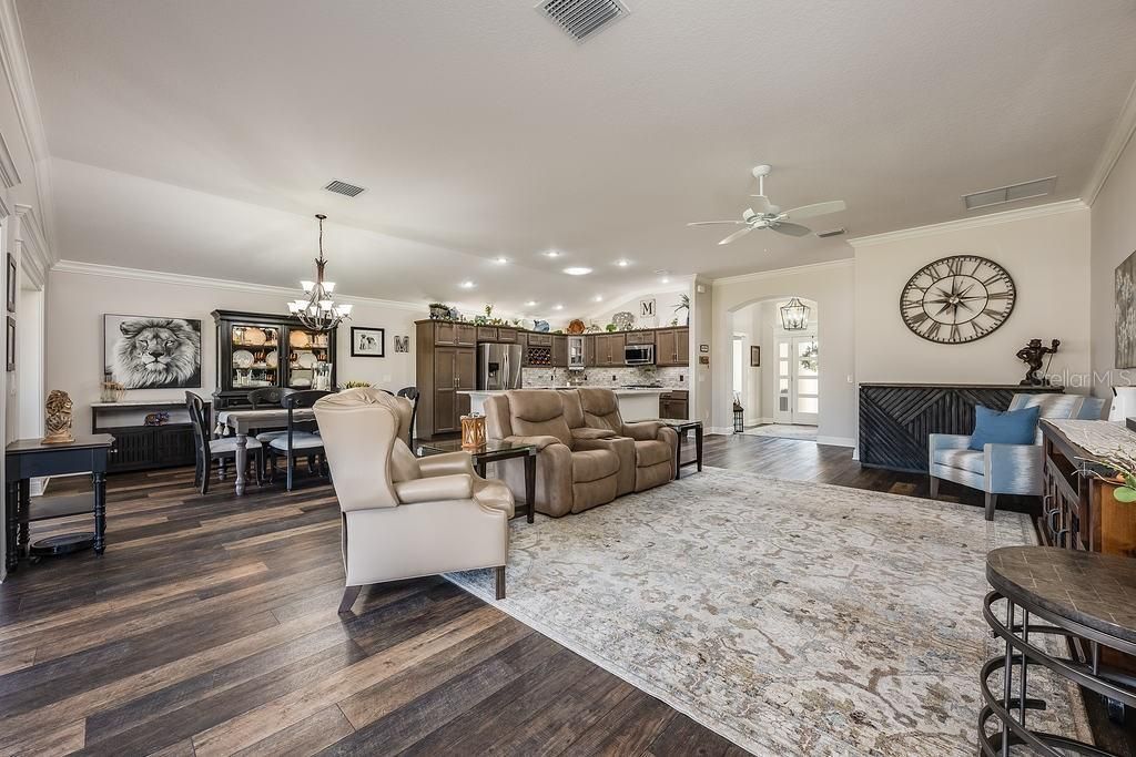 Active With Contract: $925,000 (3 beds, 2 baths, 1932 Square Feet)