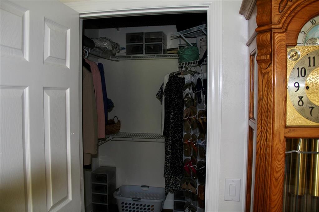 На продажу: $299,900 (2 спален, 2 ванн, 1634 Квадратных фут)