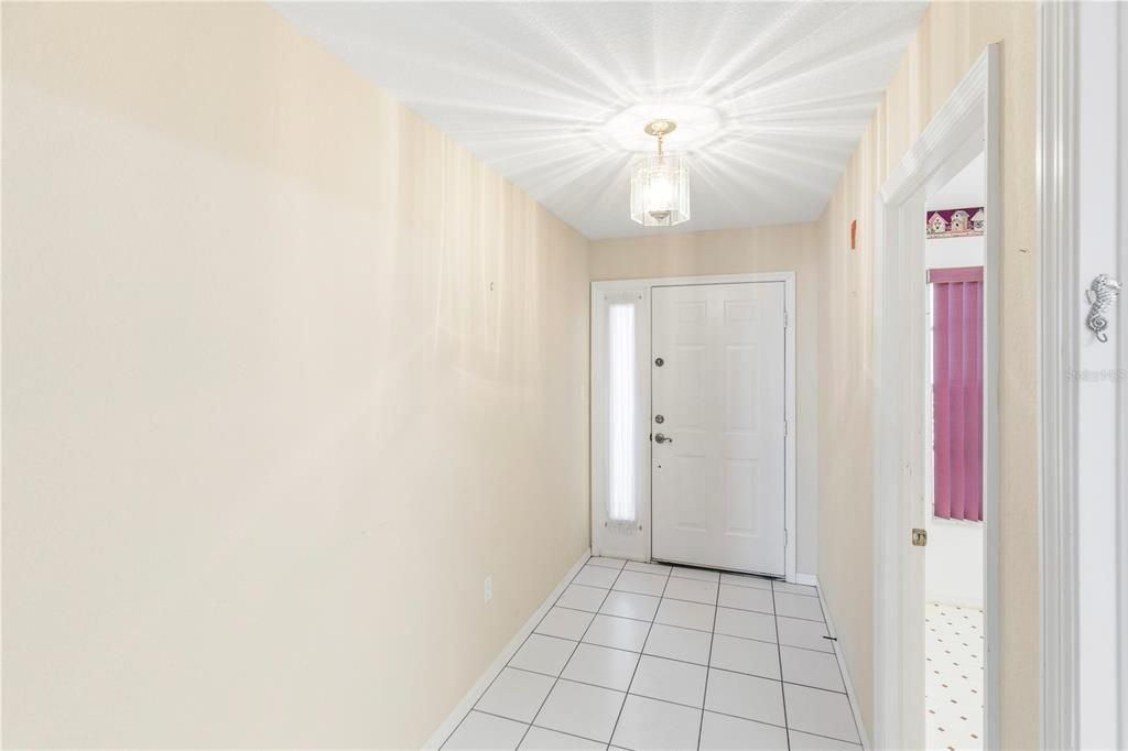 Active With Contract: $450,000 (3 beds, 2 baths, 1988 Square Feet)