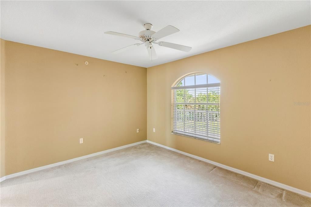 Active With Contract: $450,000 (3 beds, 2 baths, 1988 Square Feet)