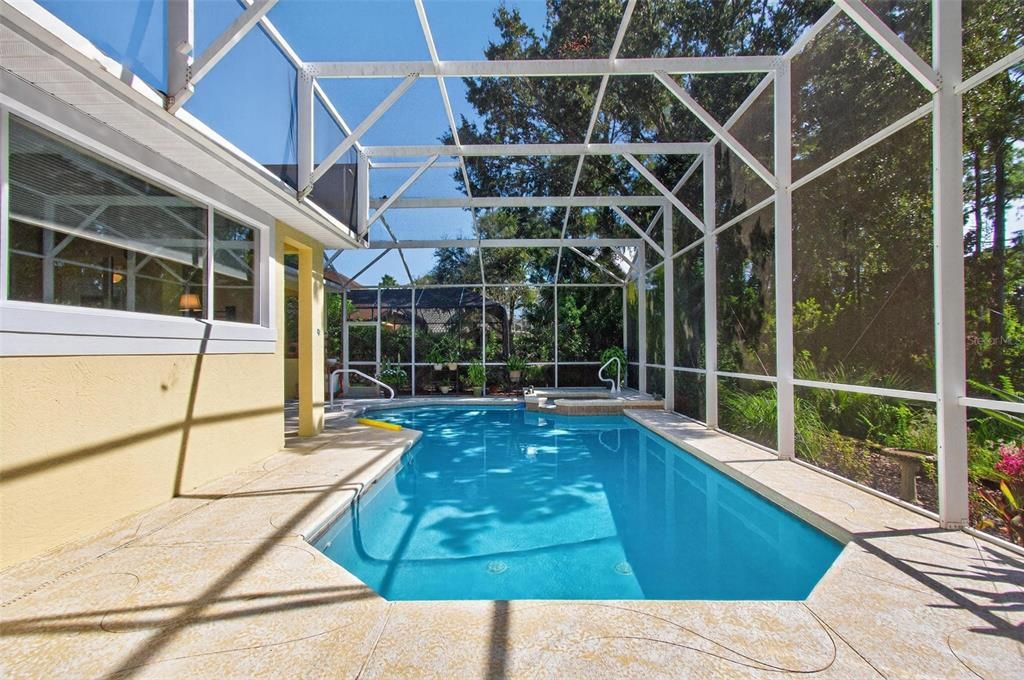 Под контрактом: $650,000 (3 спален, 2 ванн, 2423 Квадратных фут)