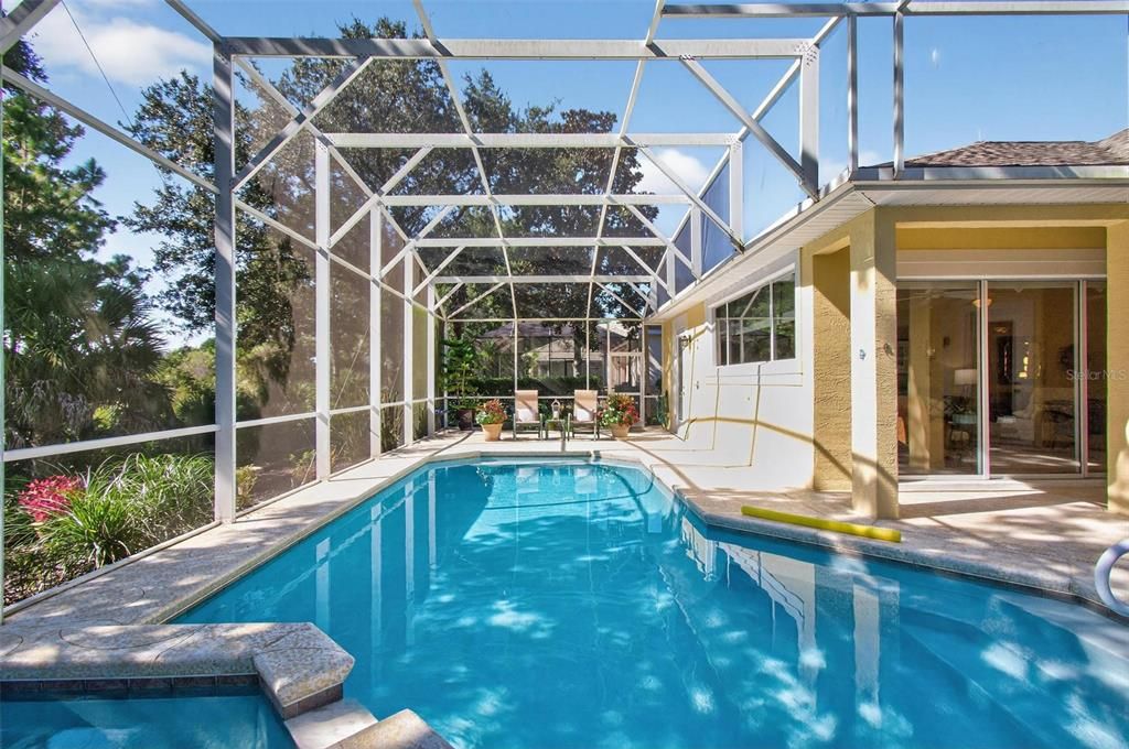 Под контрактом: $650,000 (3 спален, 2 ванн, 2423 Квадратных фут)