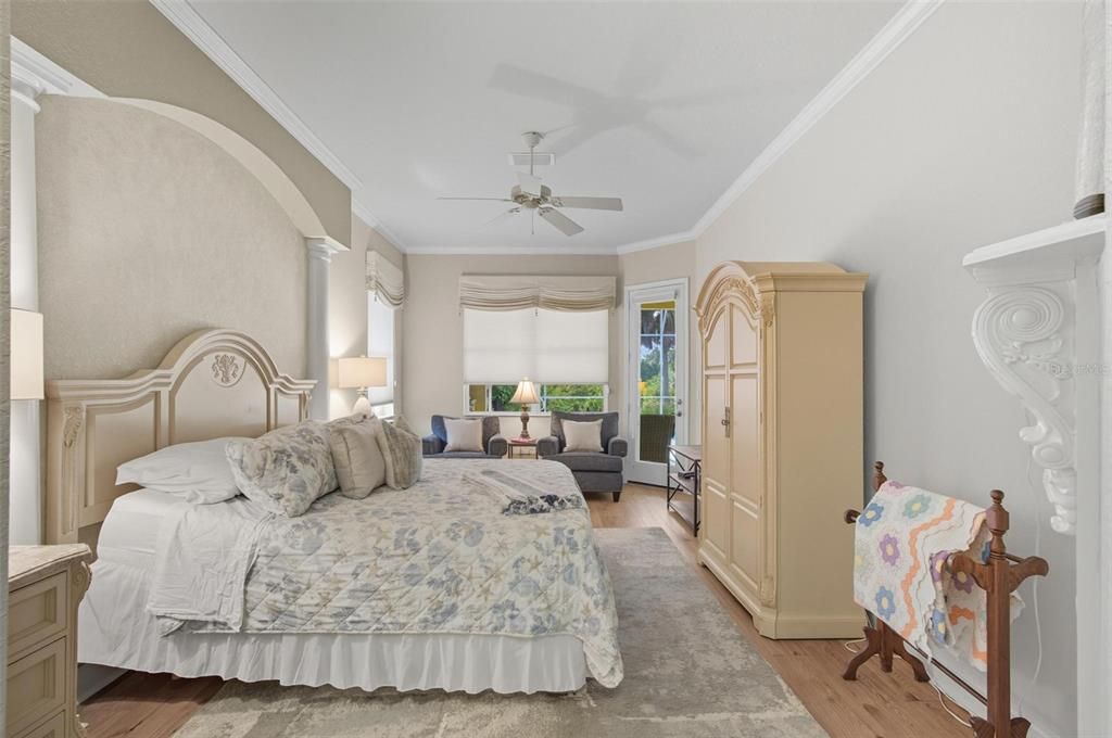 Под контрактом: $650,000 (3 спален, 2 ванн, 2423 Квадратных фут)