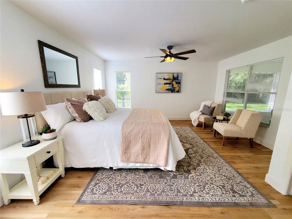 На продажу: $449,900 (3 спален, 2 ванн, 1864 Квадратных фут)