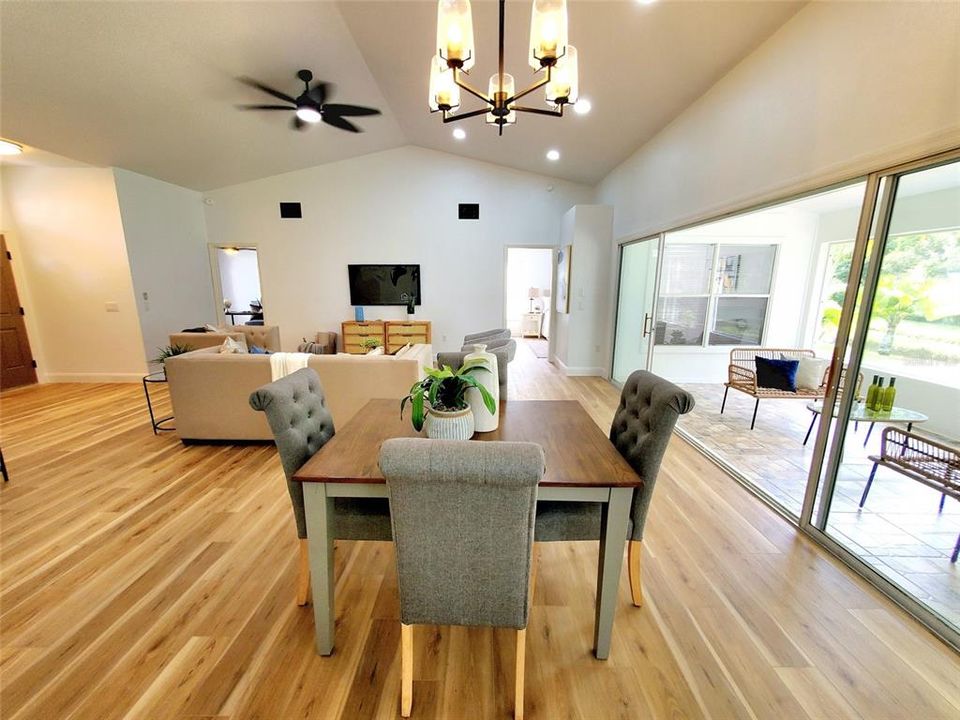 На продажу: $449,900 (3 спален, 2 ванн, 1864 Квадратных фут)