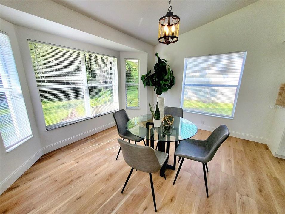 На продажу: $449,900 (3 спален, 2 ванн, 1864 Квадратных фут)