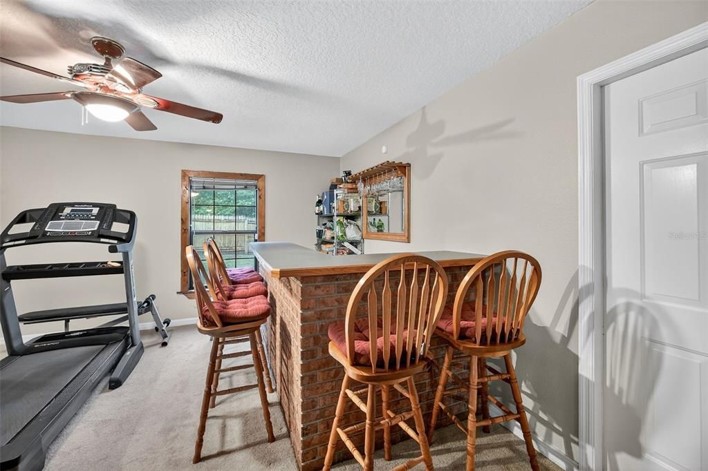 For Sale: $774,999 (5 beds, 3 baths, 4050 Square Feet)