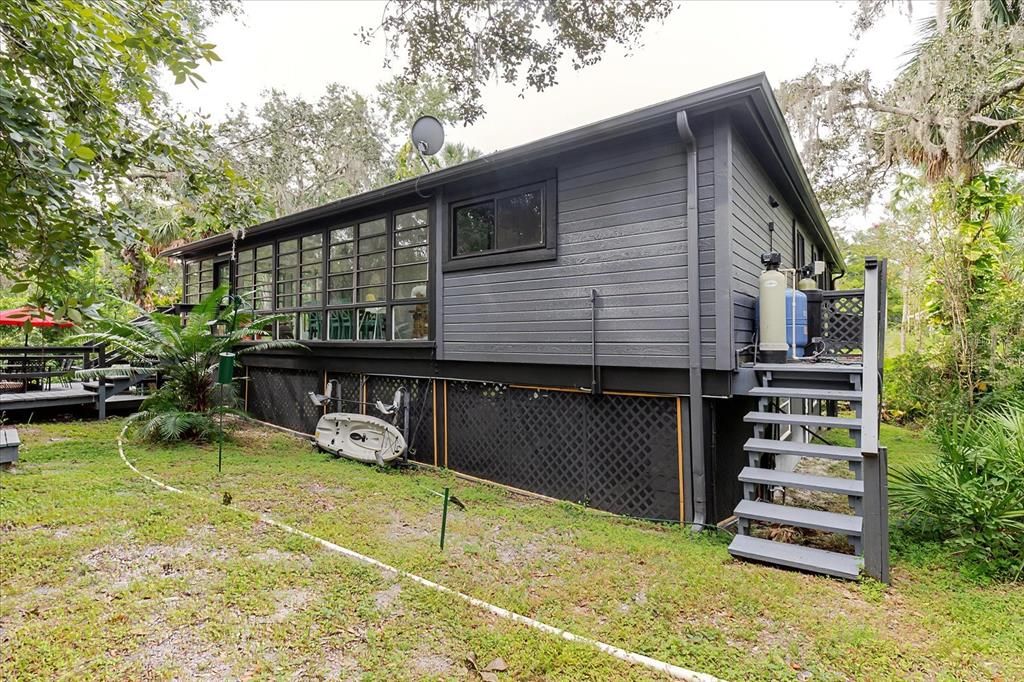 For Sale: $874,000 (6 beds, 3 baths, 2243 Square Feet)