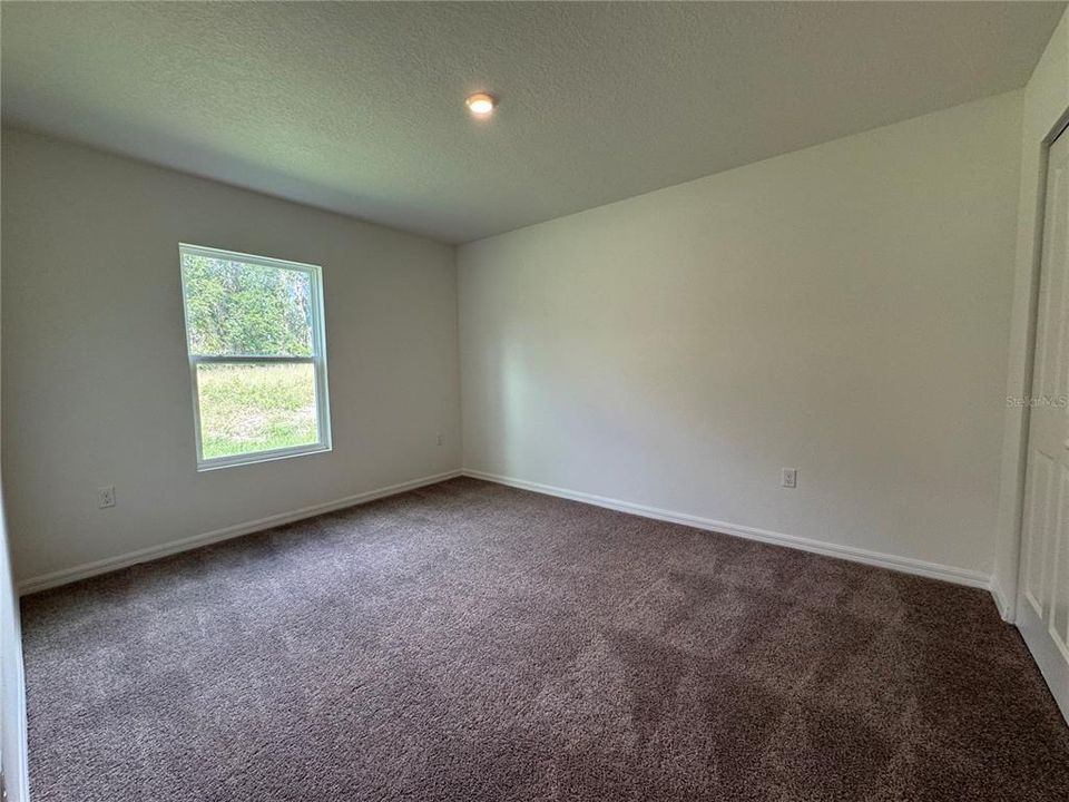 На продажу: $252,900 (3 спален, 2 ванн, 1443 Квадратных фут)