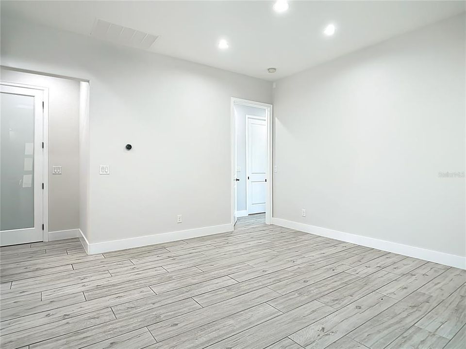 For Sale: $929,000 (3 beds, 3 baths, 2269 Square Feet)