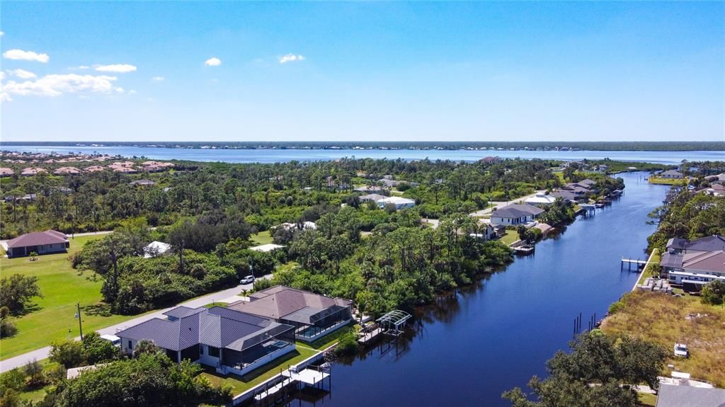 For Sale: $929,000 (3 beds, 3 baths, 2269 Square Feet)