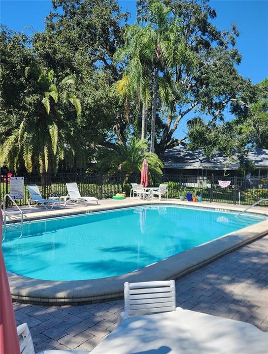 Activo con contrato: $370,000 (3 camas, 2 baños, 1763 Pies cuadrados)