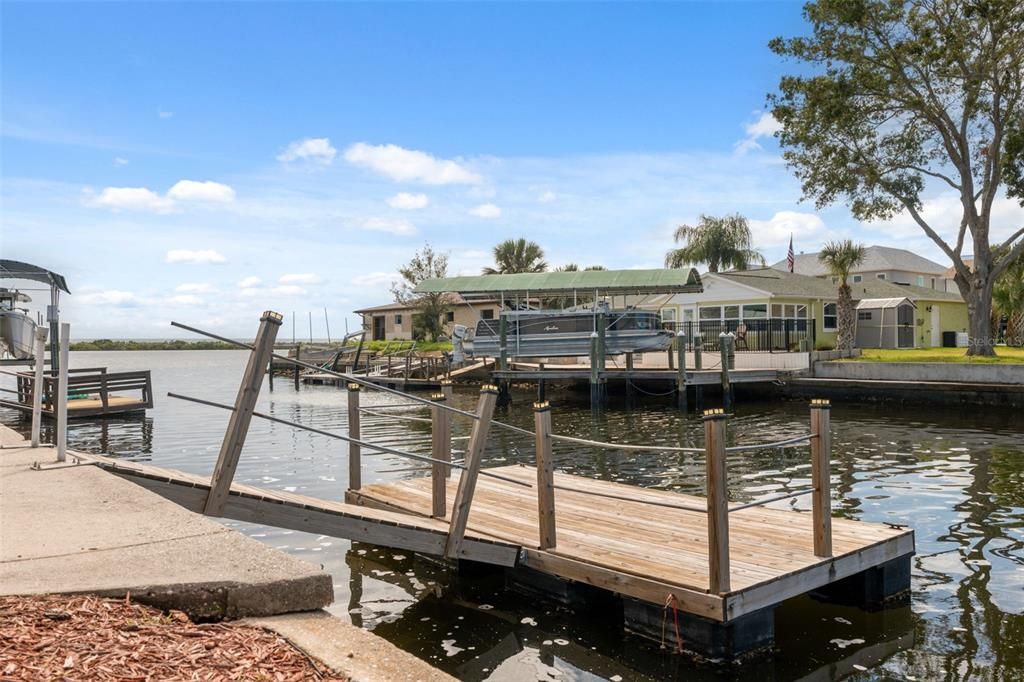 For Sale: $749,900 (6 beds, 3 baths, 2005 Square Feet)