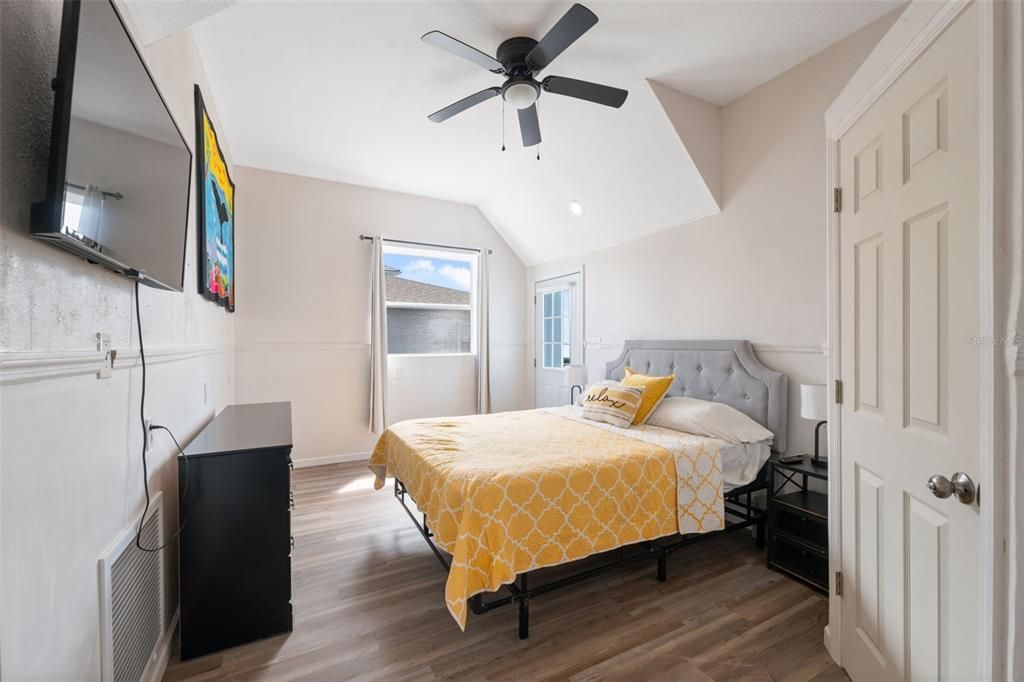 For Sale: $749,900 (6 beds, 3 baths, 2005 Square Feet)