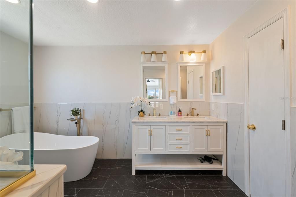 For Sale: $749,900 (6 beds, 3 baths, 2005 Square Feet)