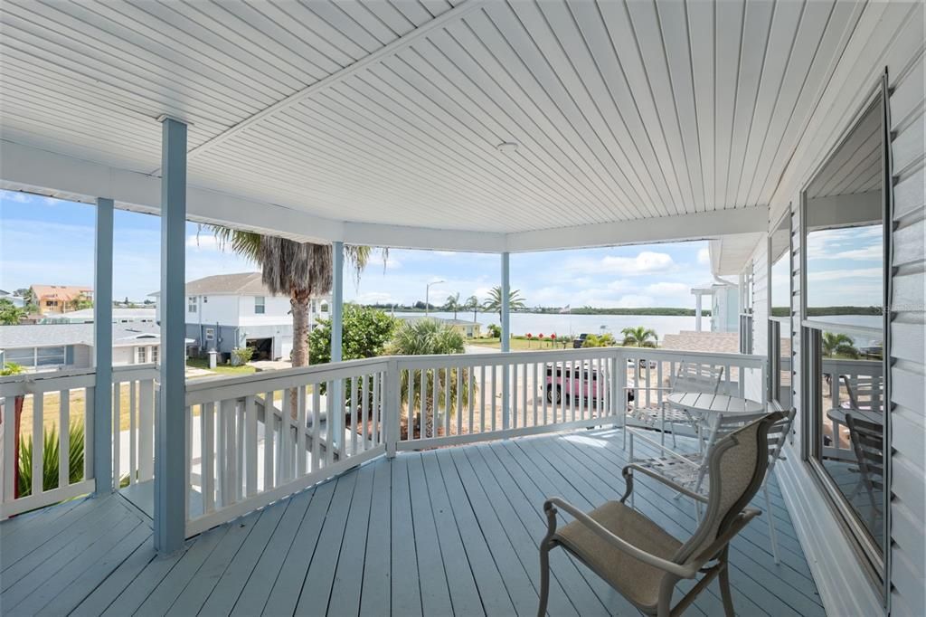 For Sale: $749,900 (6 beds, 3 baths, 2005 Square Feet)