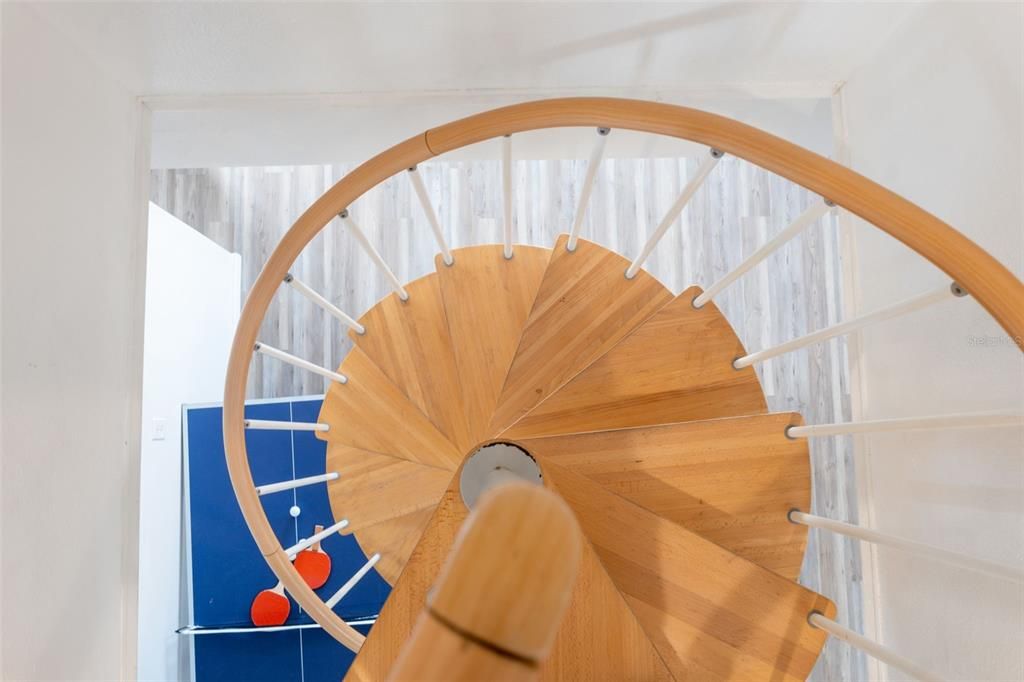 For Sale: $749,900 (6 beds, 3 baths, 2005 Square Feet)