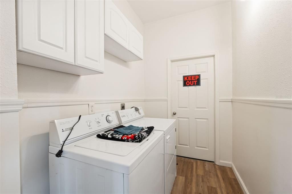 For Sale: $749,900 (6 beds, 3 baths, 2005 Square Feet)