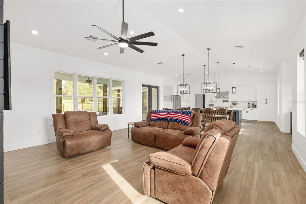 待售: $1,499,000 (4 贝兹, 3 浴室, 2689 平方英尺)