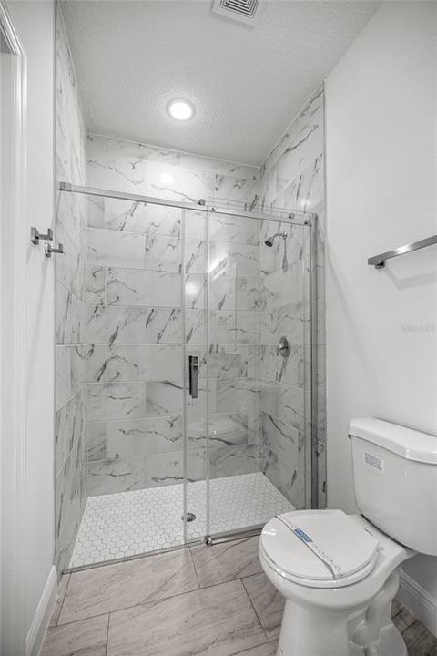 Active With Contract: $305,900 (4 beds, 3 baths, 1827 Square Feet)