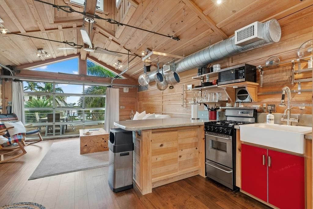 En Venta: $6,900,000 (6 camas, 7 baños, 6455 Pies cuadrados)