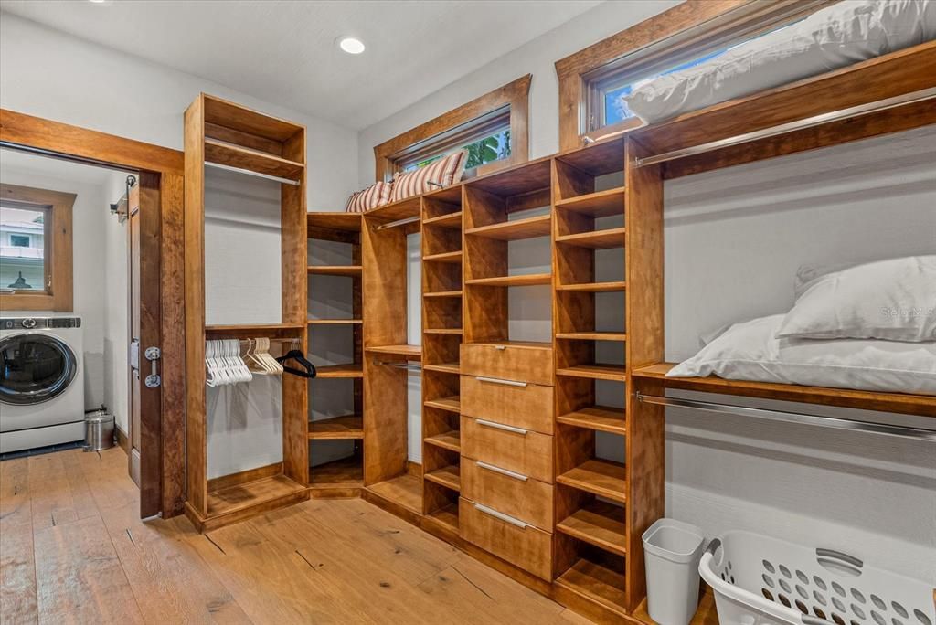 En Venta: $6,900,000 (6 camas, 7 baños, 6455 Pies cuadrados)