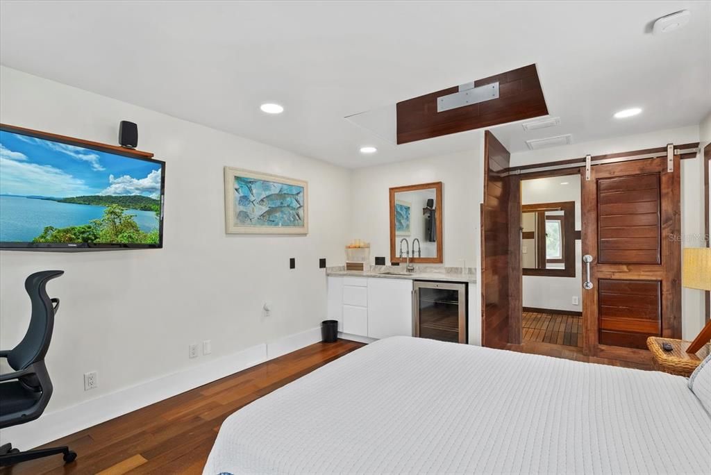 En Venta: $6,900,000 (6 camas, 7 baños, 6455 Pies cuadrados)