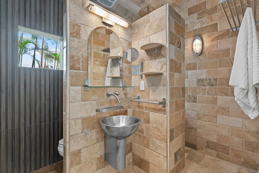 En Venta: $6,900,000 (6 camas, 7 baños, 6455 Pies cuadrados)