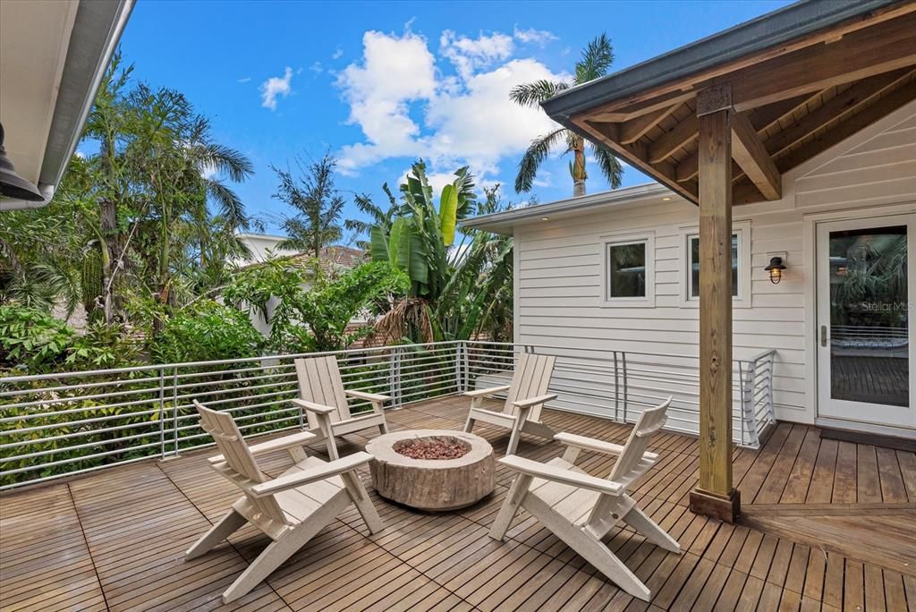 En Venta: $6,900,000 (6 camas, 7 baños, 6455 Pies cuadrados)