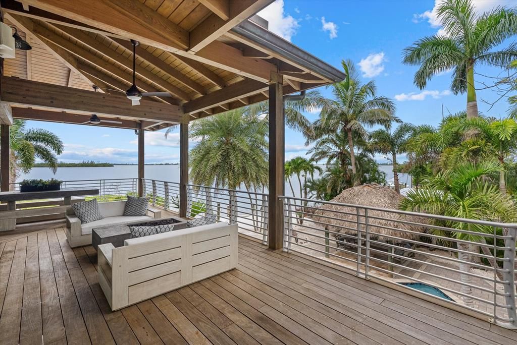 En Venta: $6,900,000 (6 camas, 7 baños, 6455 Pies cuadrados)