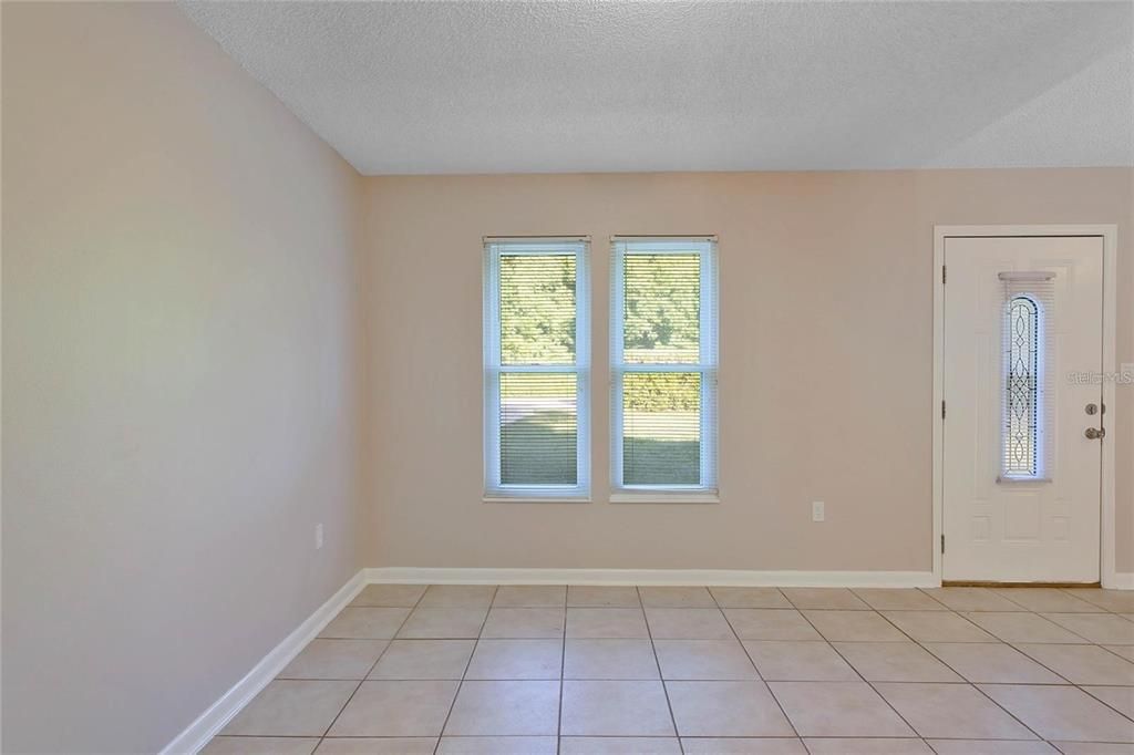 En Venta: $425,000 (0 camas, 0 baños, 1920 Pies cuadrados)