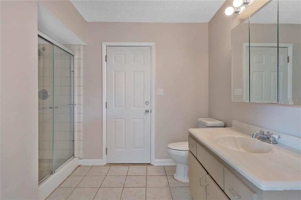 En Venta: $425,000 (0 camas, 0 baños, 1920 Pies cuadrados)