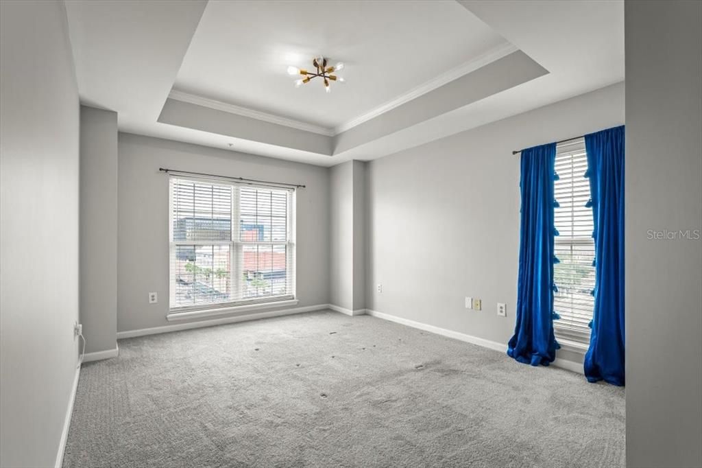 待售: $225,000 (1 贝兹, 1 浴室, 1175 平方英尺)