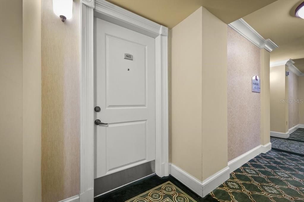 待售: $225,000 (1 贝兹, 1 浴室, 1175 平方英尺)