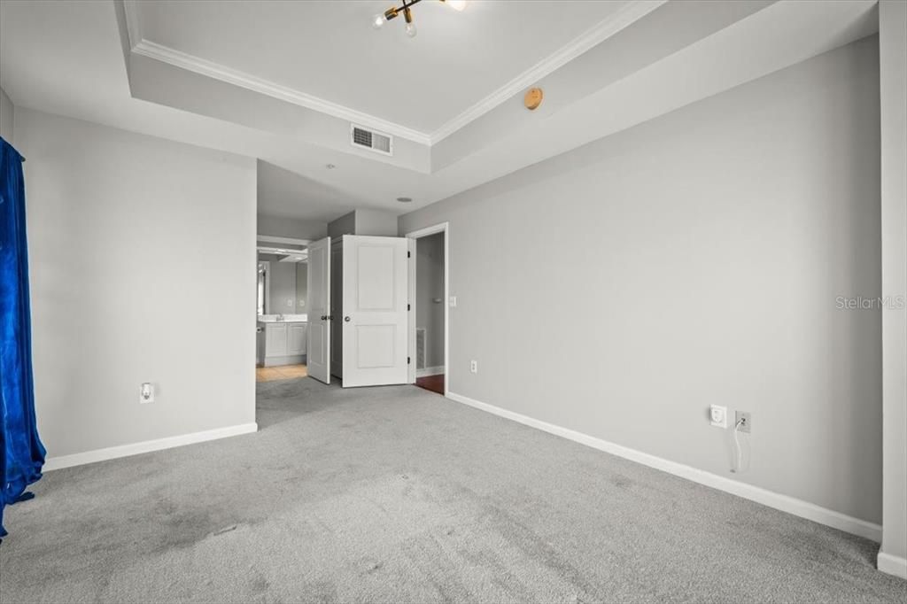 待售: $225,000 (1 贝兹, 1 浴室, 1175 平方英尺)