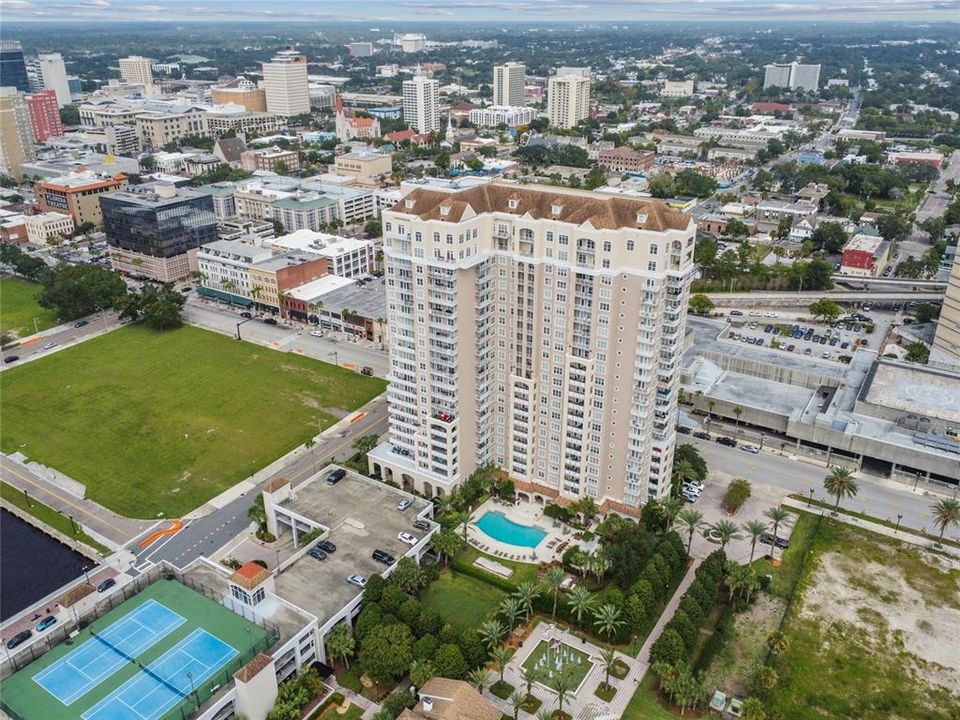 待售: $225,000 (1 贝兹, 1 浴室, 1175 平方英尺)