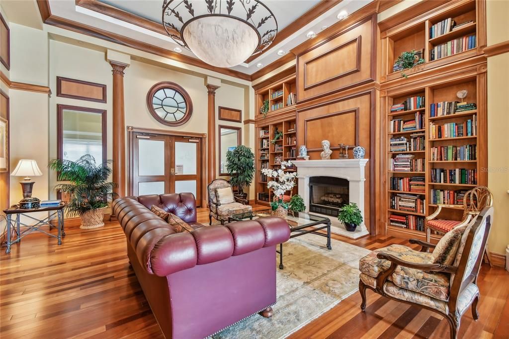 待售: $225,000 (1 贝兹, 1 浴室, 1175 平方英尺)