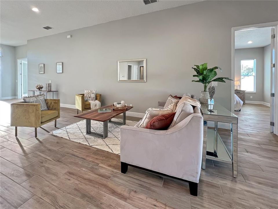 Под контрактом: $825,000 (4 спален, 3 ванн, 2791 Квадратных фут)