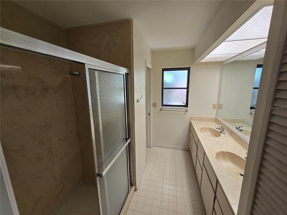 For Sale: $575,000 (3 beds, 2 baths, 2425 Square Feet)