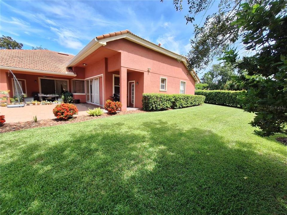 En Venta: $799,900 (4 camas, 4 baños, 3499 Pies cuadrados)