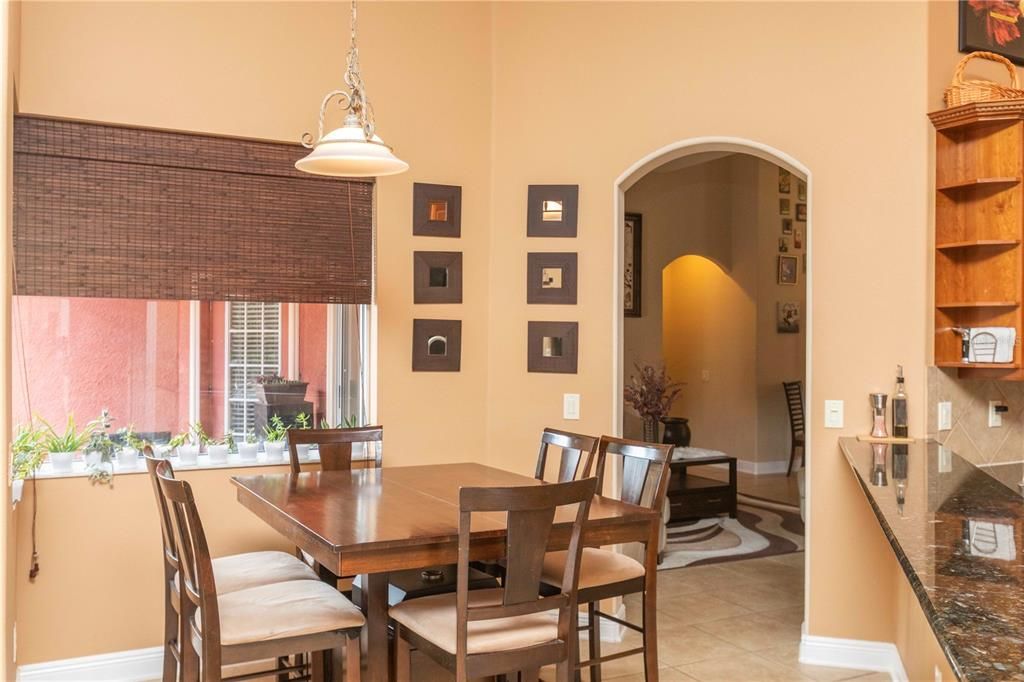 En Venta: $799,900 (4 camas, 4 baños, 3499 Pies cuadrados)