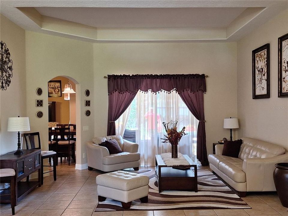 En Venta: $799,900 (4 camas, 4 baños, 3499 Pies cuadrados)