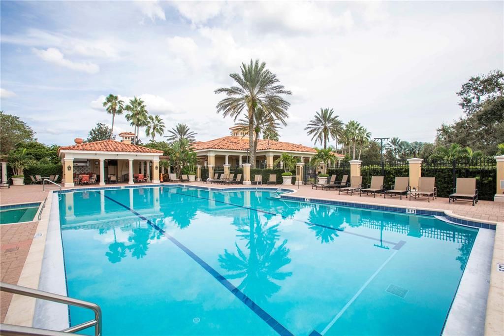 En Venta: $799,900 (4 camas, 4 baños, 3499 Pies cuadrados)