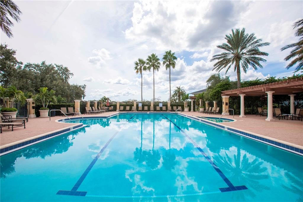 En Venta: $799,900 (4 camas, 4 baños, 3499 Pies cuadrados)