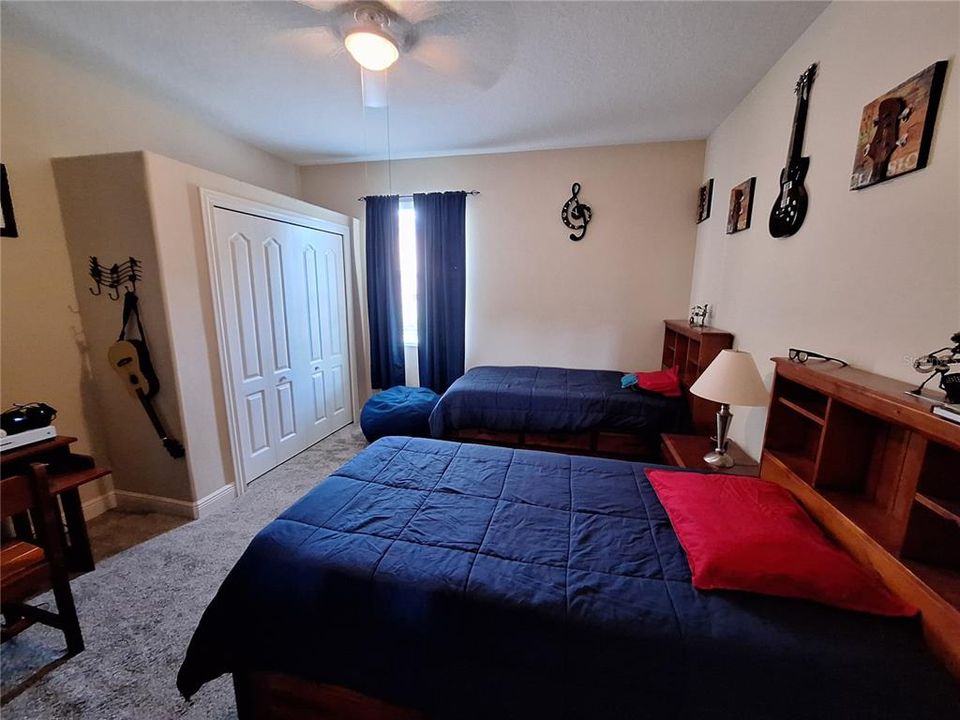 En Venta: $799,900 (4 camas, 4 baños, 3499 Pies cuadrados)