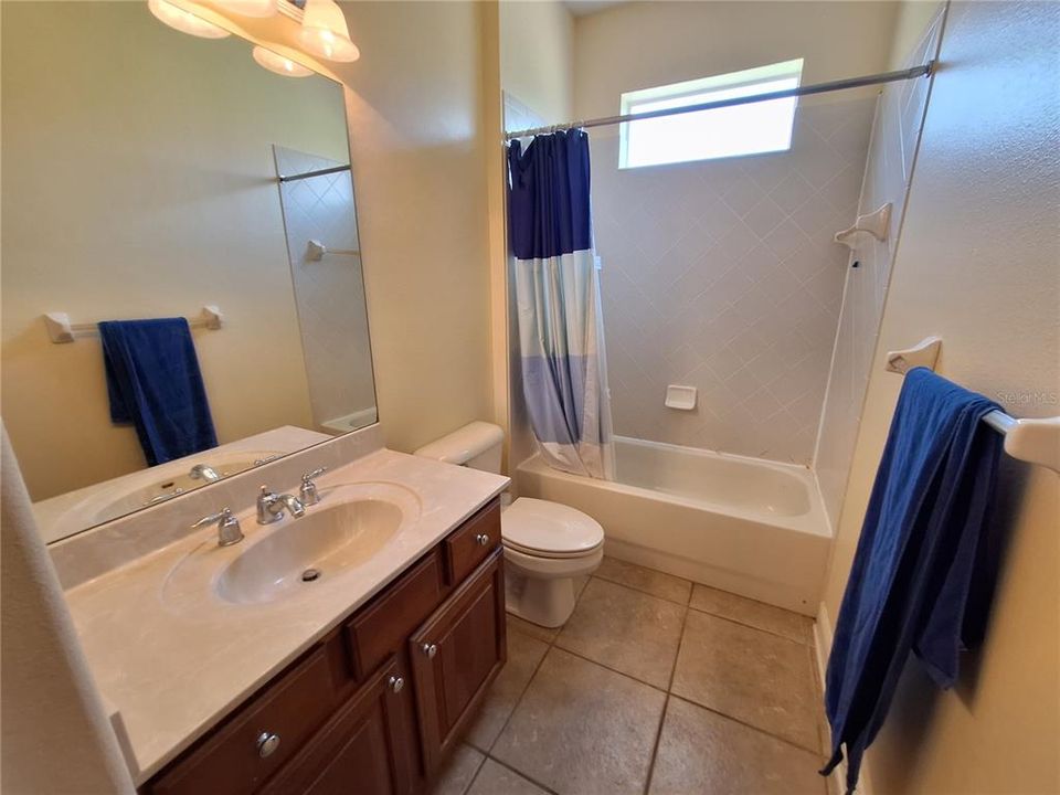 En Venta: $799,900 (4 camas, 4 baños, 3499 Pies cuadrados)